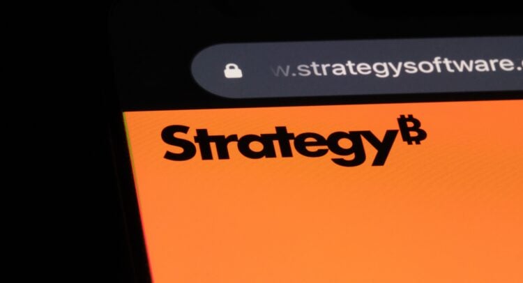 Saylor’s USD reserve hits $2 billion as strategy fortifies against Bitcoin winter<br><br>