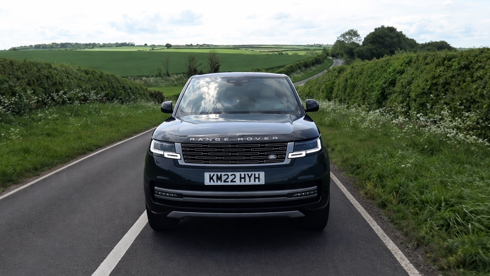 Exploring how this Range Rover drives and feels