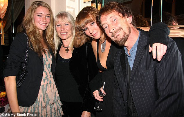 Chris Rea's Christmas tragedy: Singer is the third of his siblings to ...