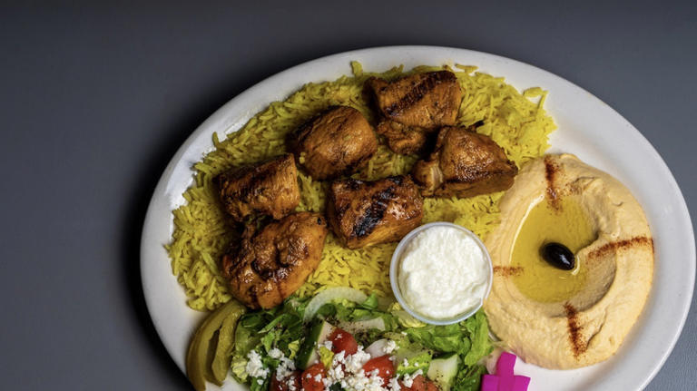 14 of the best restaurants in the Great Lakes region, according to ...