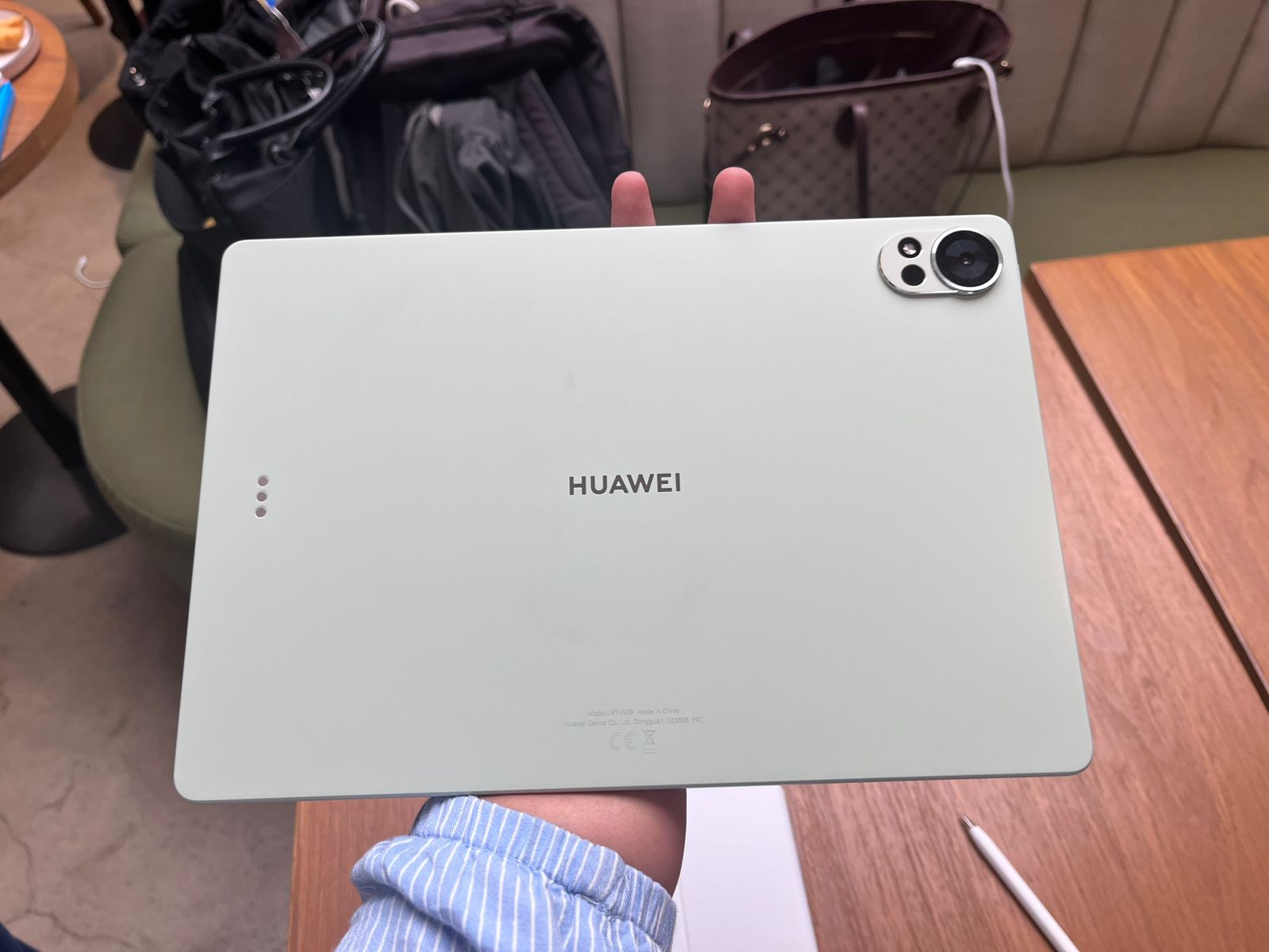 Perbandingan Spesifikasi dan Fitur Huawei MatePad 12 X 2026 vs MatePad Pro 12.2