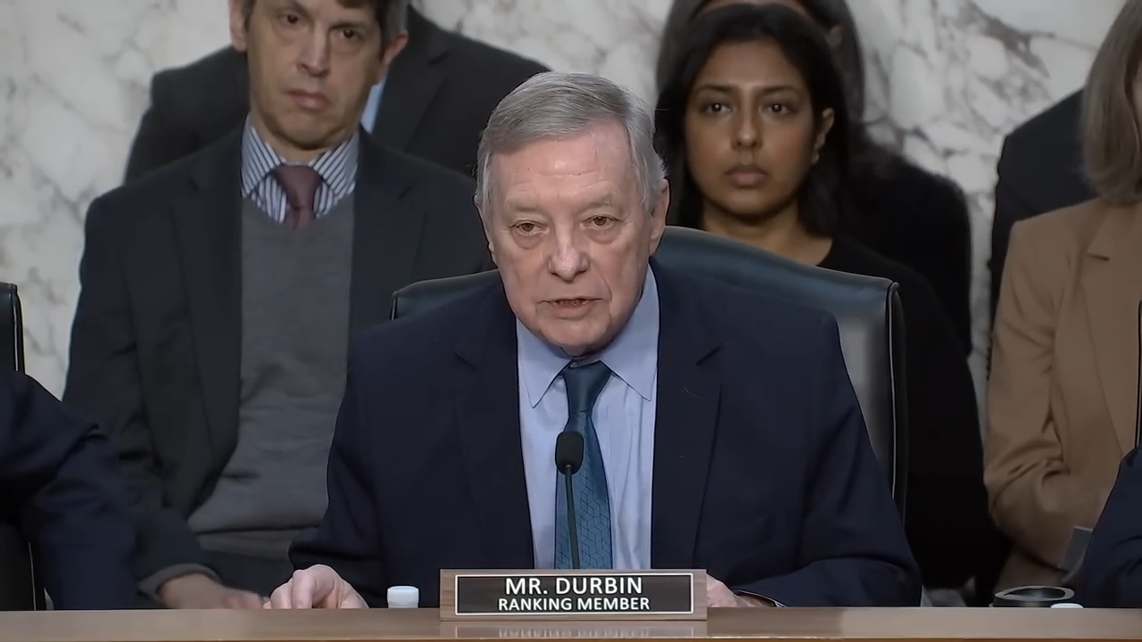 'Let me tell you a story': Dick Durbin shines a spotlight on the ...
