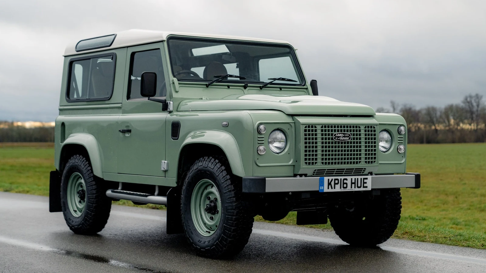 Land Rover Defender Heritage Edition, subastan la última unidad de este ...