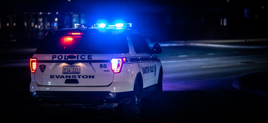 Evanston police arrest four in tap and pay scam<br>
