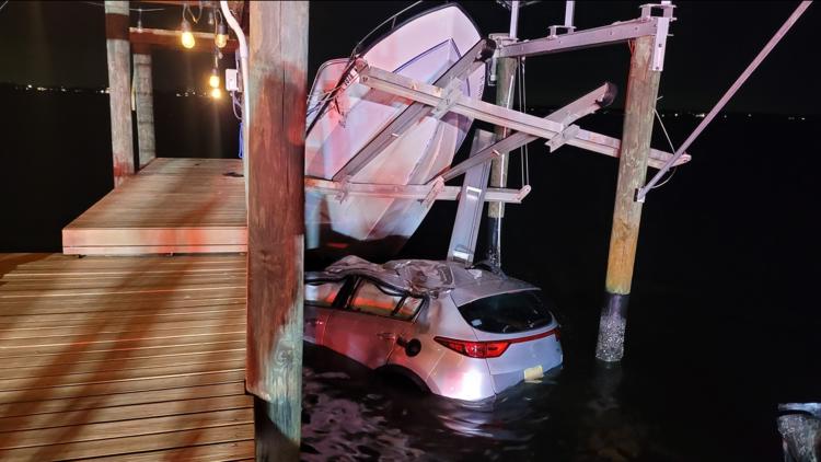 Bradenton emergency crews rescue woman after car crashes into water