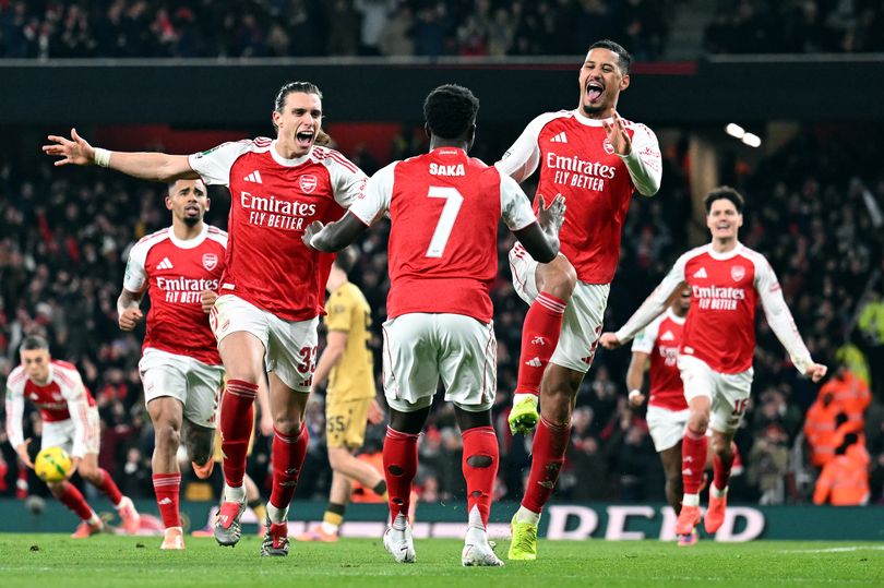Mikel Arteta gets away with shocking call as Arsenal scrape through to ...