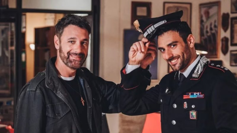 Ascolti TV 29 gennaio: Striscia la notizia crolla, Don Matteo sbaraglia ...
