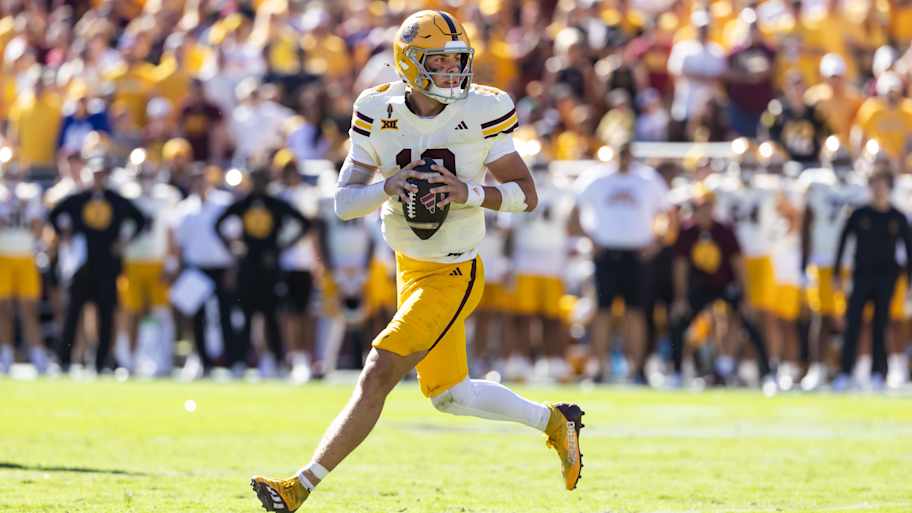$2.4 million transfer quarterback labels LSU football, Oregon Ducks as ...