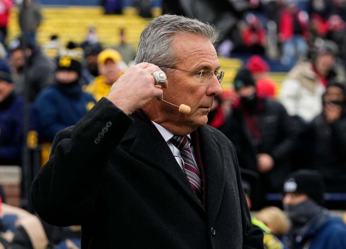 Former Ohio State HC Urban Meyer gives honest opinion on Ryan Day’s decision with Brian Hartline ahead of the Cotton Bowl<br><br>