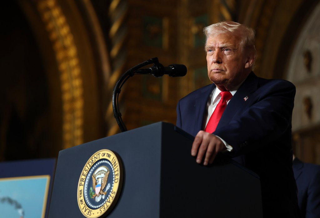 Índice de aprobación de Donald Trump entre los hispanos cae: encuesta