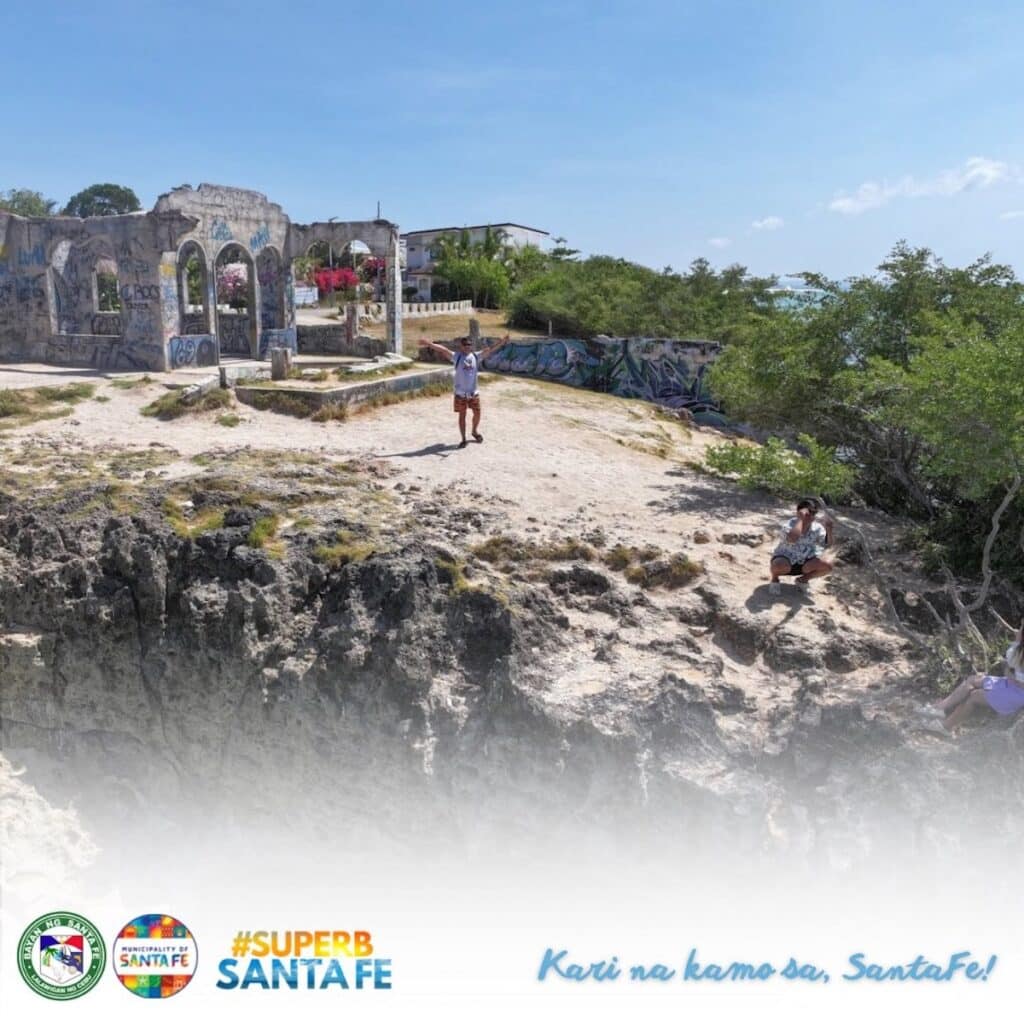 swimming-diving-prohibited-in-santa-fe-s-famous-ruins