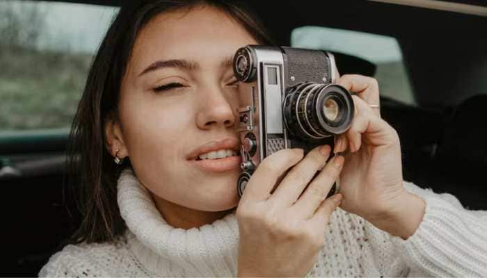 Why Cameras Make Clicking Sound When A Photo Is Taken? Here’s Science ...