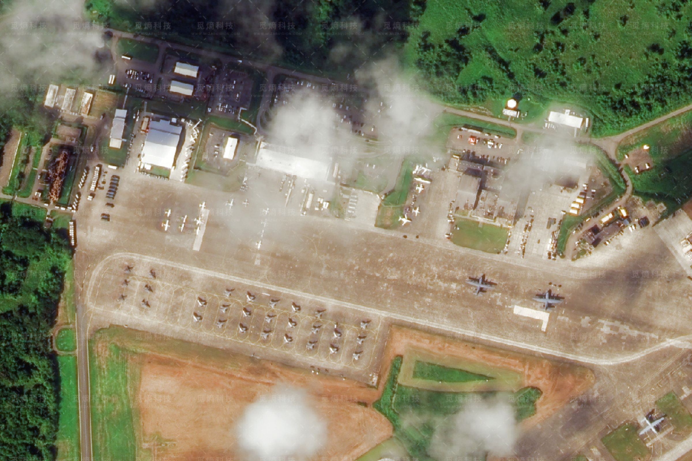 Satellite photo shows F-35 fleet in Caribbean<br><br>