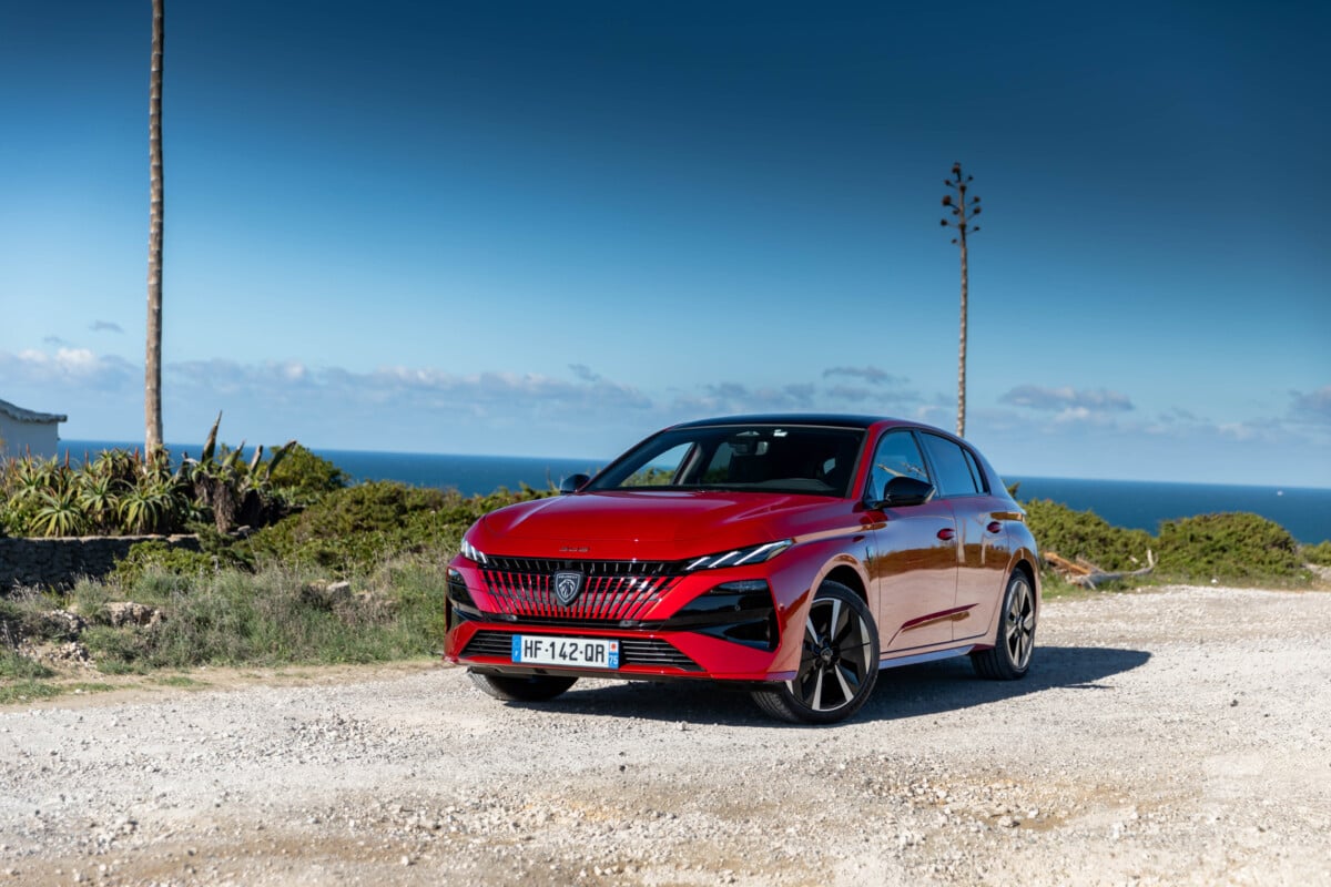 On a essayé la nouvelle Peugeot 308 électrique restylée, qui s’améliore — free download