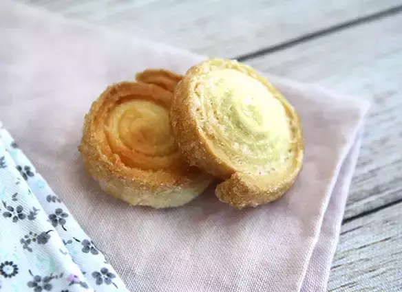 Diamond spiral shortbread