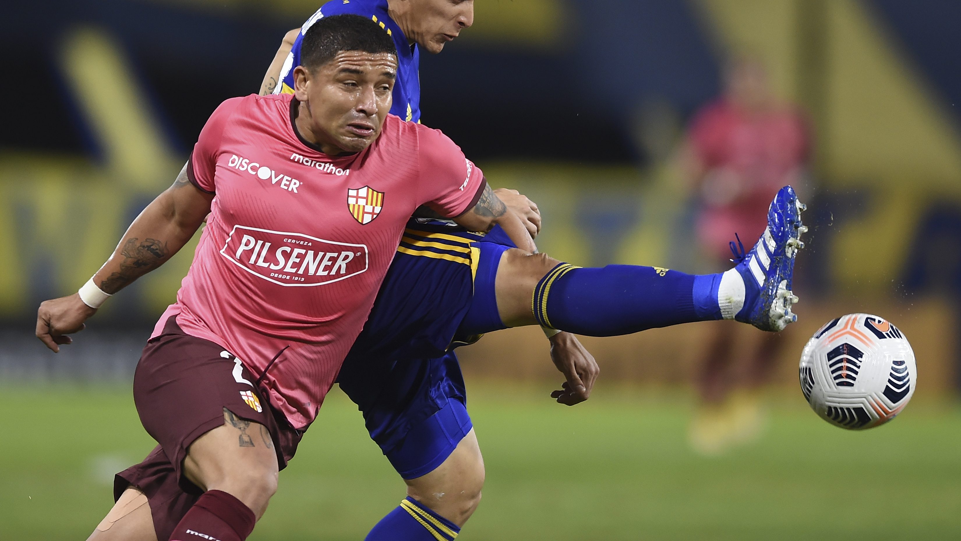 Revelan la triste y emotiva carta de despedida de la hija del futbolista Mario  Pineida a su padre