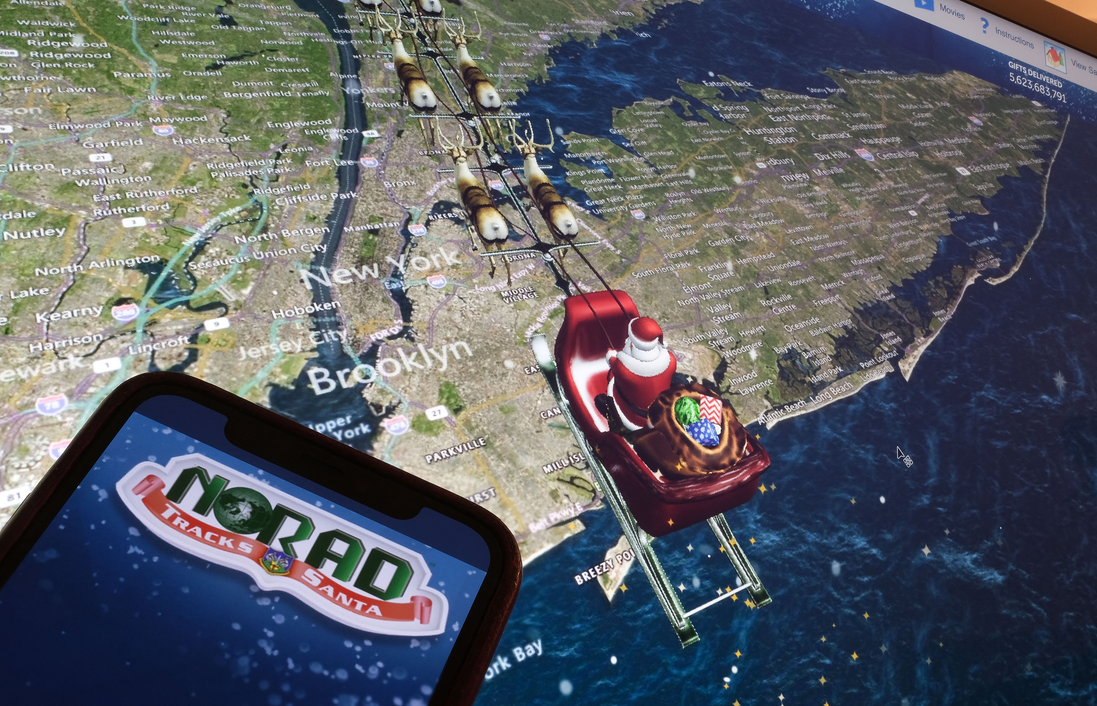 NORAD Santa tracker live: Saint Nick heads for International Date Line