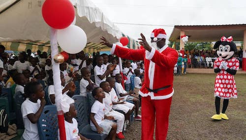 Les enfants de Fougamou dans la ferveur de « Noël Ensemble » du couple présidentiel