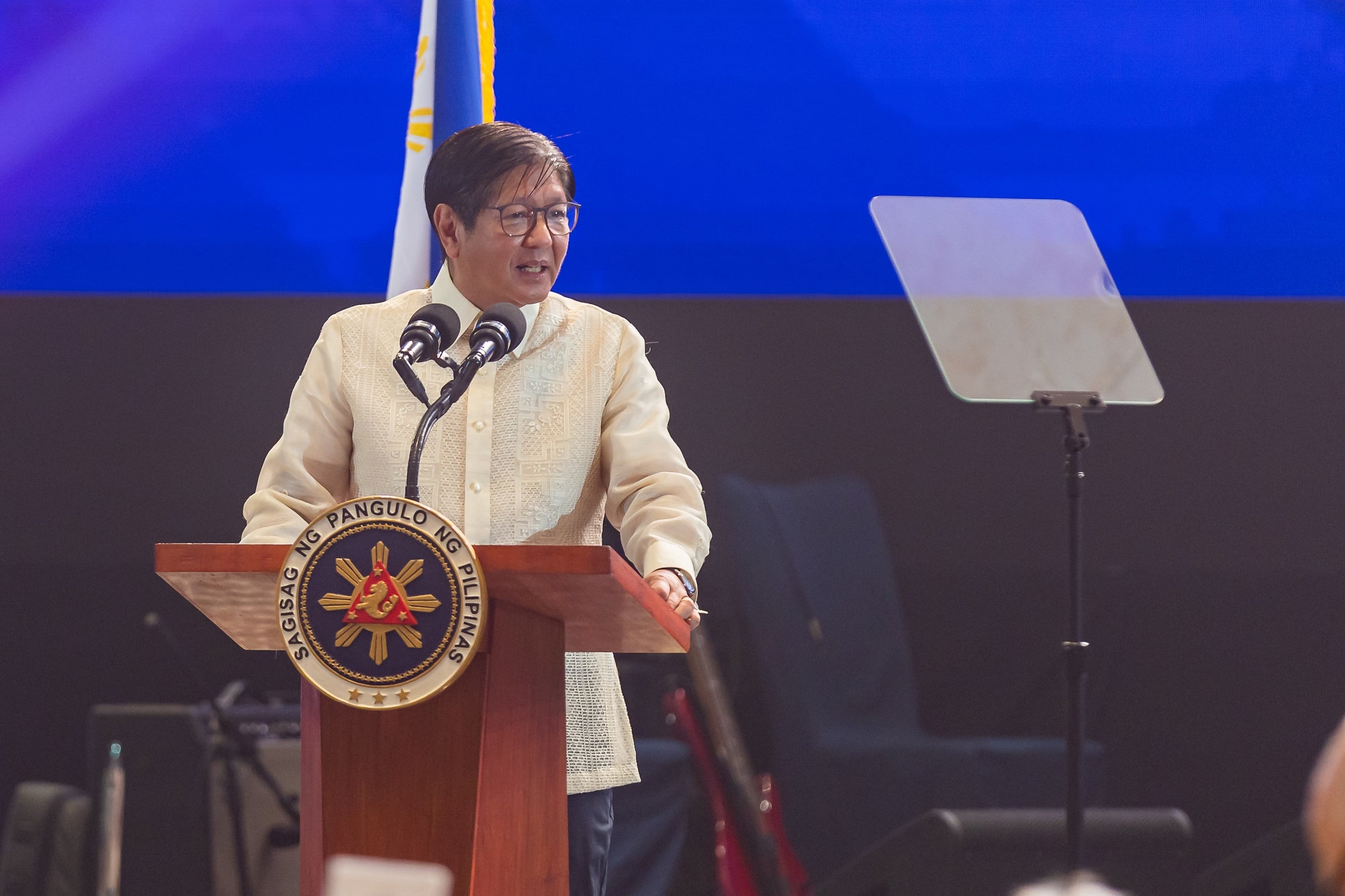 Uncovering the Marcos siblings’ conflict A case study