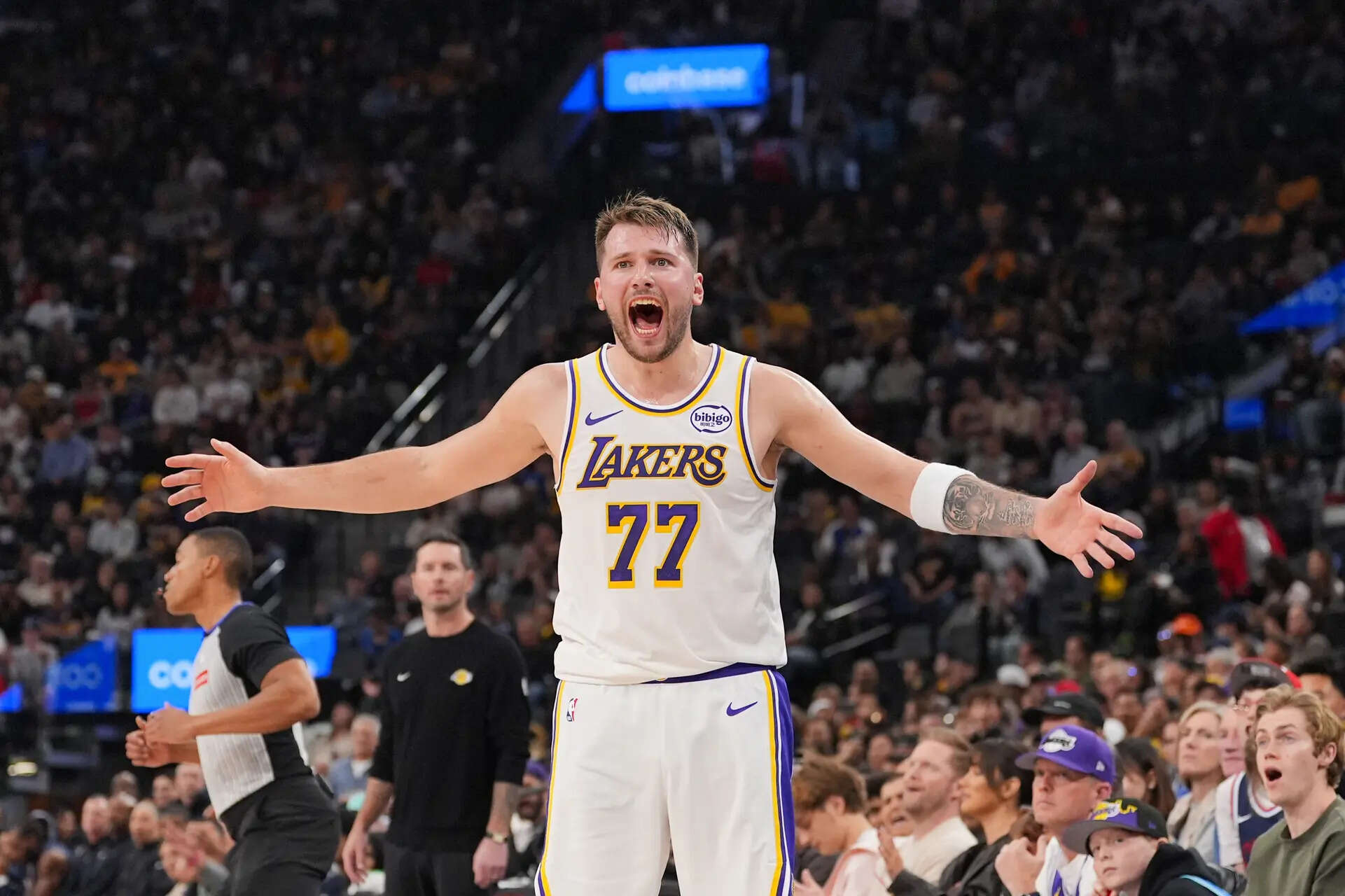 NBA injury update: Will Luka Doncic suit up for Christmas Day as Los  Angeles Lakers await big decision vs Houston Rockets?