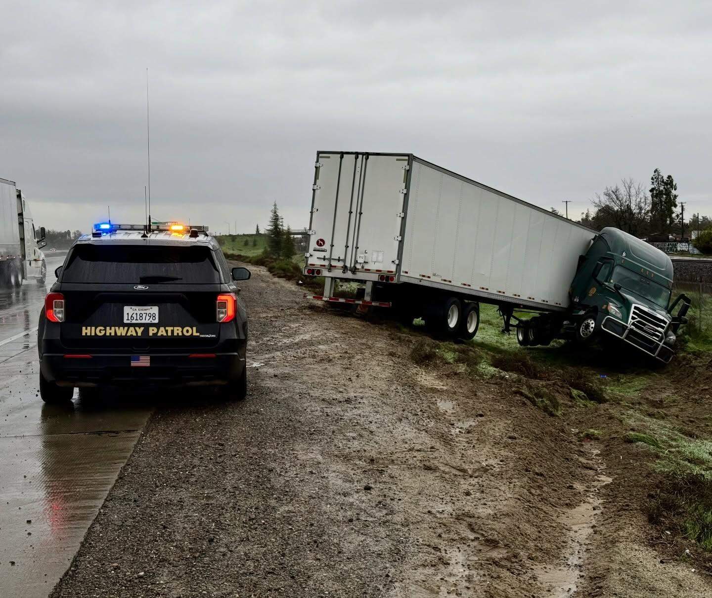 Live updates: Storm moves into Merced County with rain and high winds<br><br>