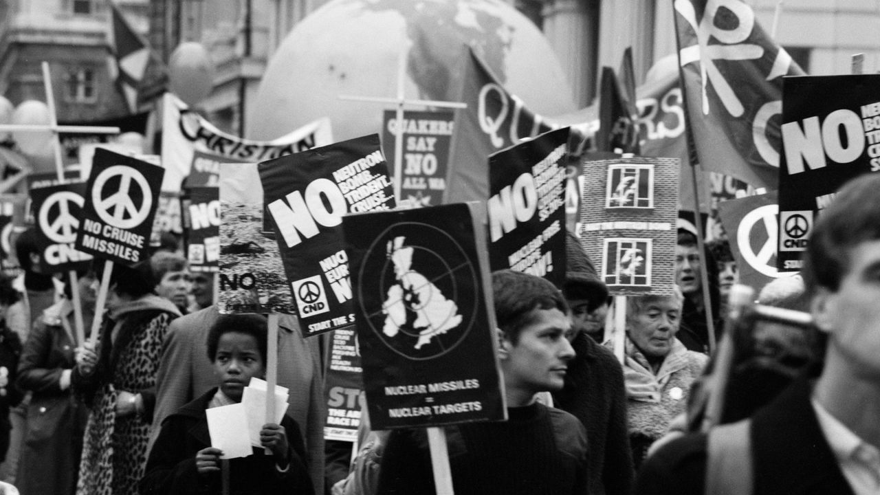 The history of US nuclear weapons on UK soil