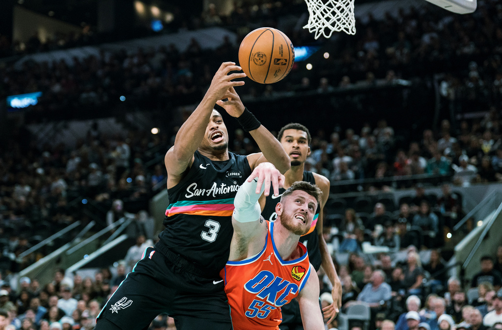 Spurs beat Thunder for second time in 11 days, storming to 130-110 victory behind Johnson, Castle<br><br>
