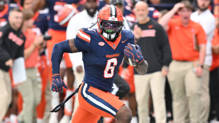 Top 12 players who entered the college football transfer portal on Tuesday