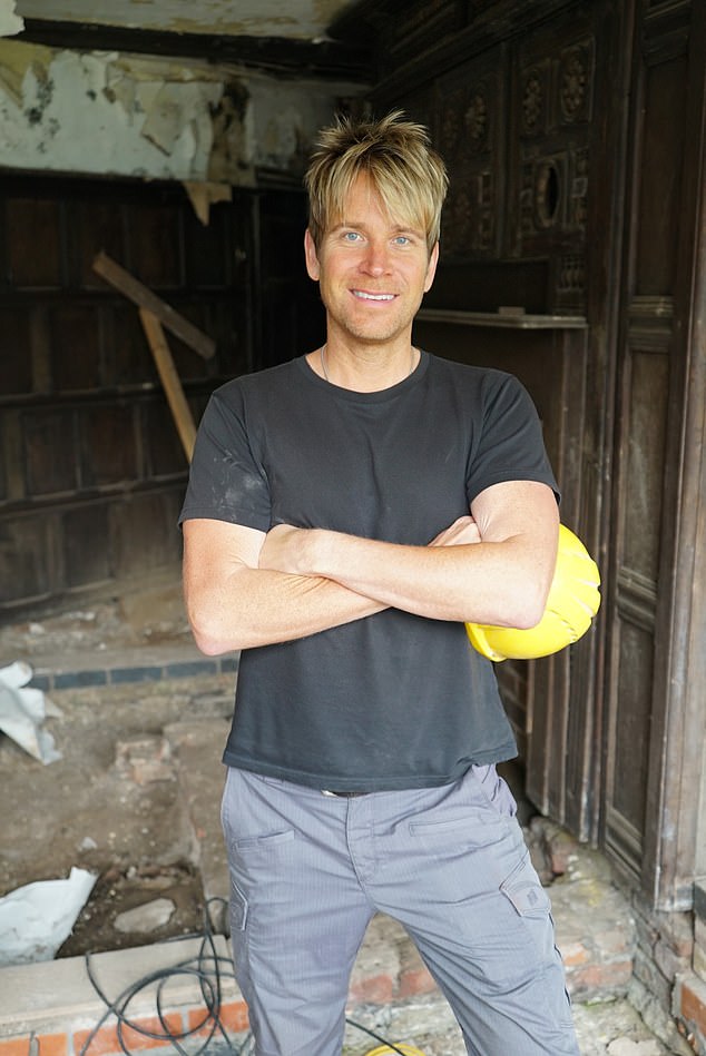 Hollywood actor gears up for new battle in quest to restore family's ...