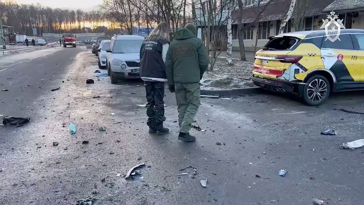 Two police officers are killed by car bomb in Moscow<br><br>
