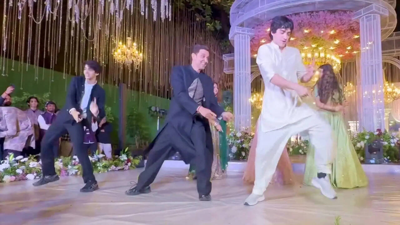 Hrithik Roshan reacts to viral dance video with sons; posts beautiful ...