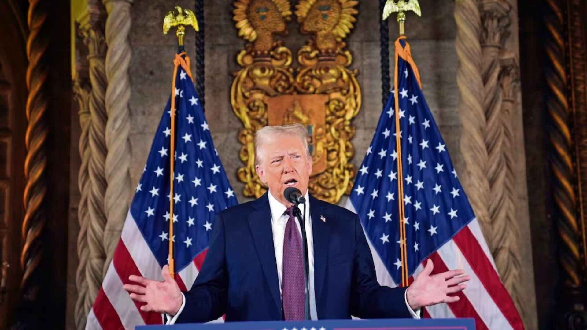 Trump ha mantenido durante años una posición cautelosa sobre el tema, calificándolo en varias ocasiones como un “engaño” y señalando que la difusión de los archivos es una estrategia de distracción política. (El Universal)