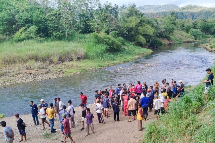 Pria Terseret Sungai Oya Dilarikan ke Rumah Sakit