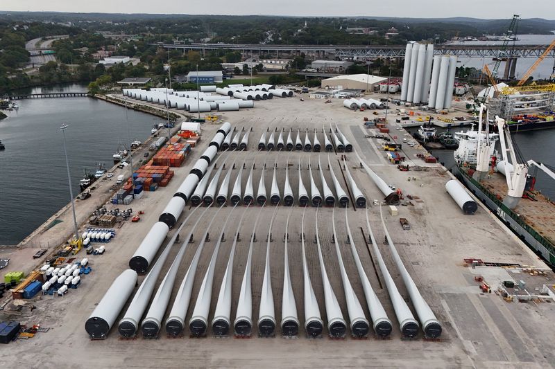 Democratic governors call on Trump administration to lift freeze on offshore wind projects<br>