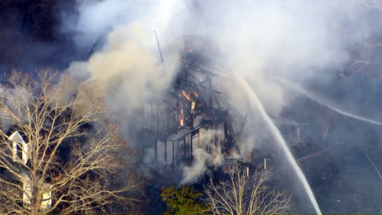 No one hurt in Christmas Eve home fire near Benson