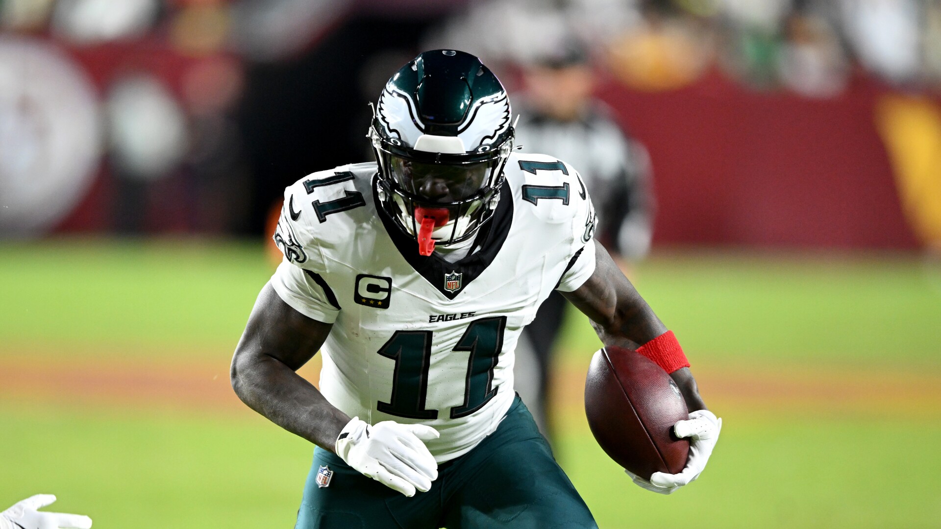 AJ Brown, Nakobe Dean did not practice on Wednesday<br><br>