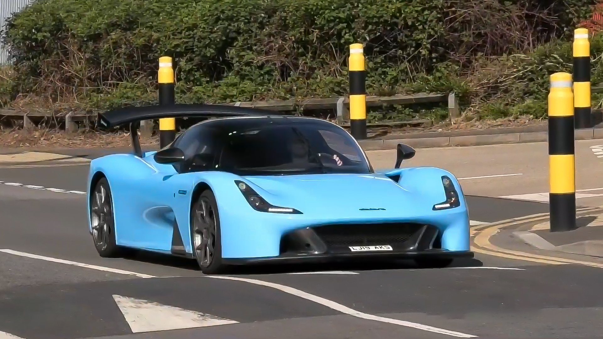 $185,000 Apex AP-0 accelerates through the city
