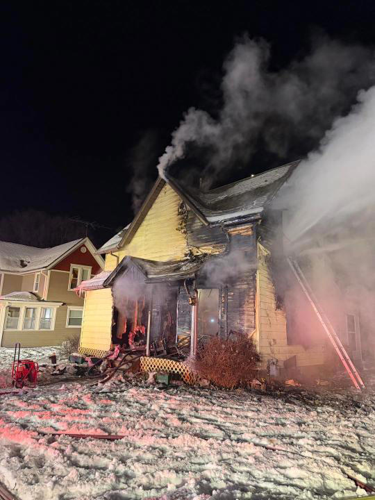 Fort Dodge house fire claims dog’s life, occupants escape safely