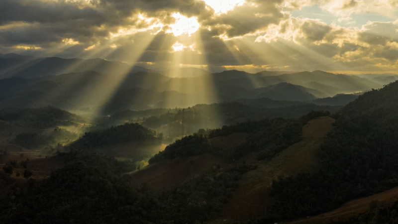 Crepuscular rays: Nature's breathtaking light show