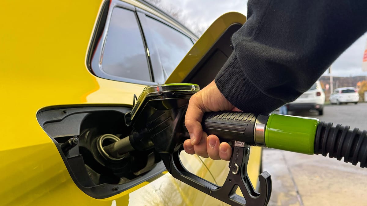 Neue Co2 Steuer Soll Tanken Und Heizen Teurer Machen