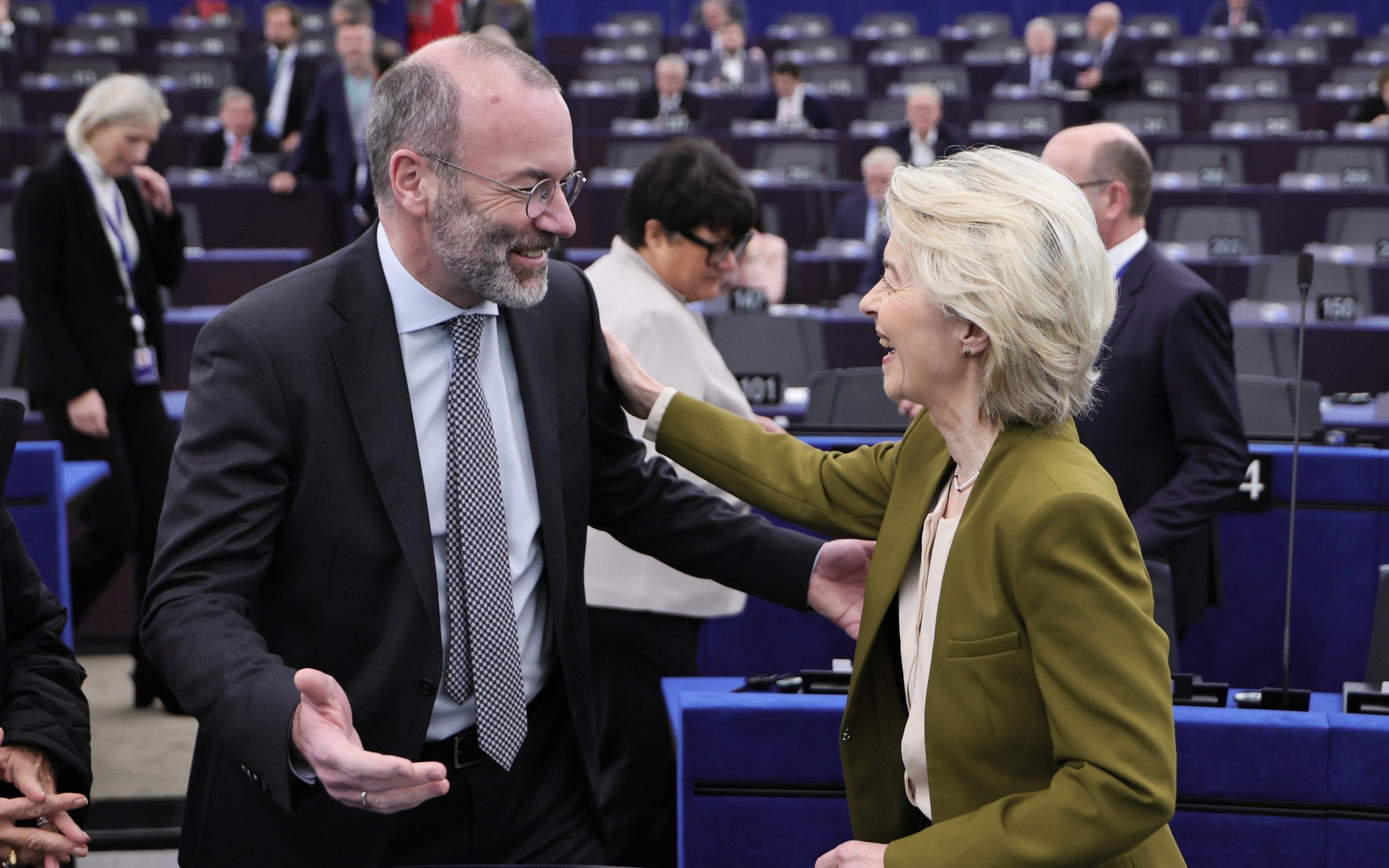 Ursula von der Leyen (R) and Manfred Weber (L)