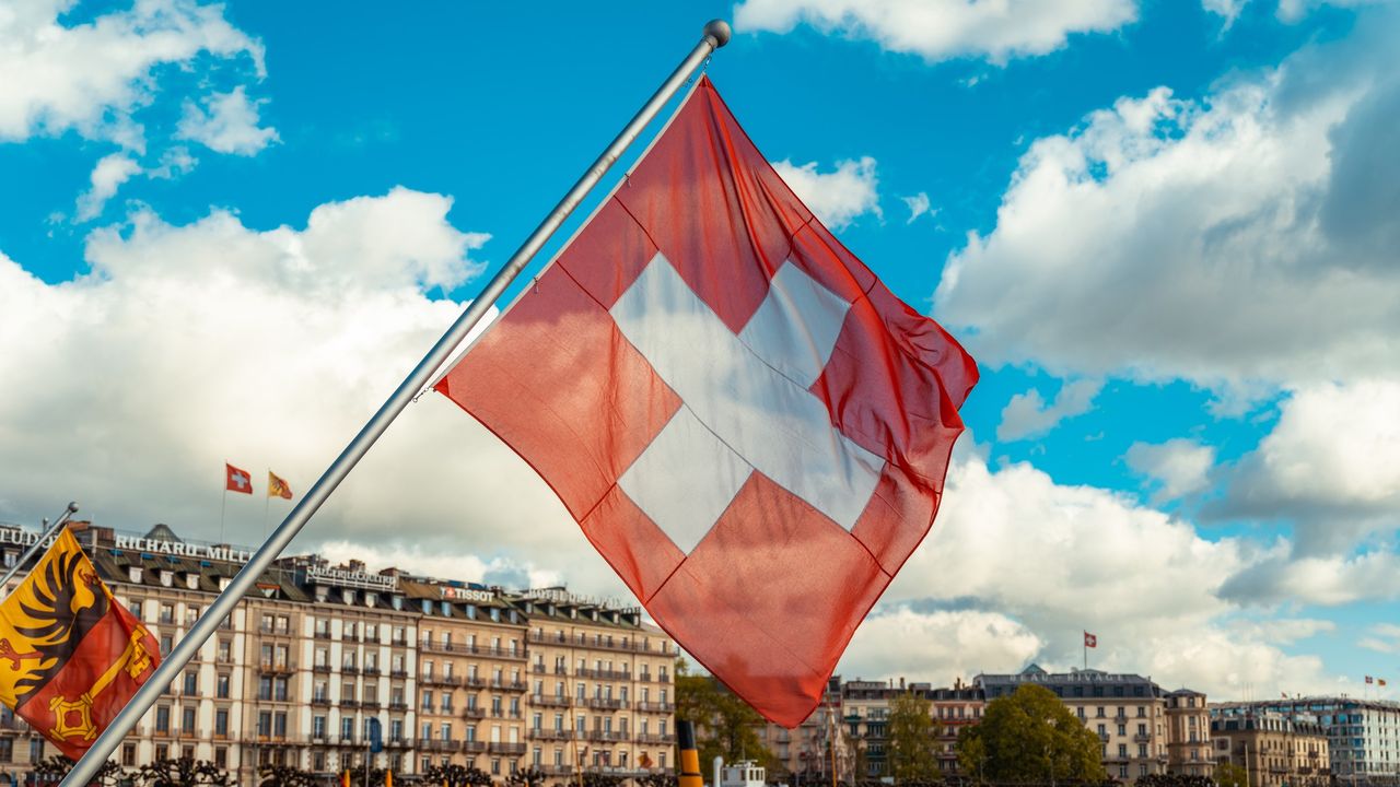 swiss-federal-government-is-ditching-microsoft-on-thousands-of-devices