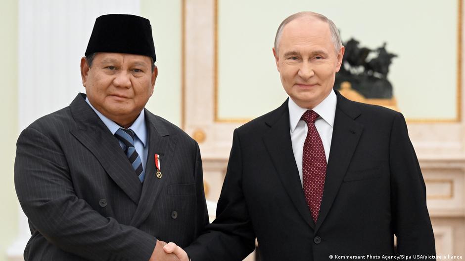 Prabowo Bertemu Putin Saat Bencana, Apa Maknanya?