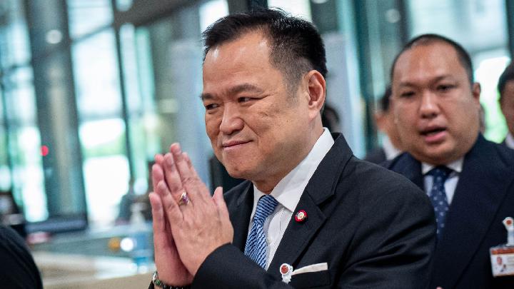 Thailand Bubar Parlemen dalam Bentrokan dengan Kamboja