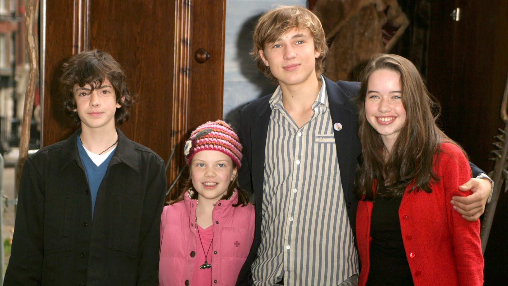 Narnia kids turn heads as they reunite and recreate 20-year-old photo — see  where they are now, image size:1920x1080