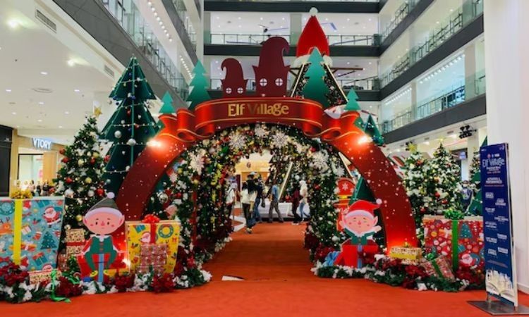 7 Tradisi Natal Unik di Indonesia, Apa Saja?