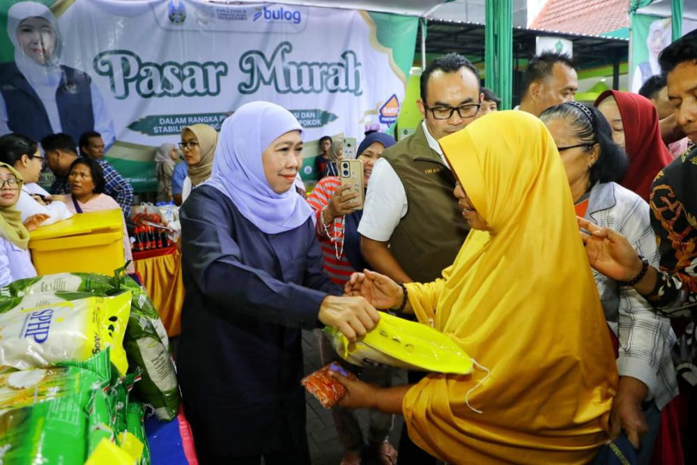 Gubernur Khofifah Jamin Pasar Murah Berlangsung Hingga Mendekati Ramadan 2026