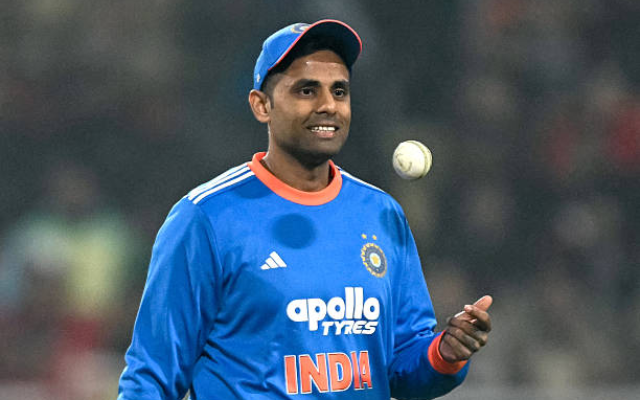 उसका काम सिर्फ टॉस करना नहीं है – खराब फॉर्म के कारण कप्तान सूर्यकुमार यादव  सवालों के घेरे में