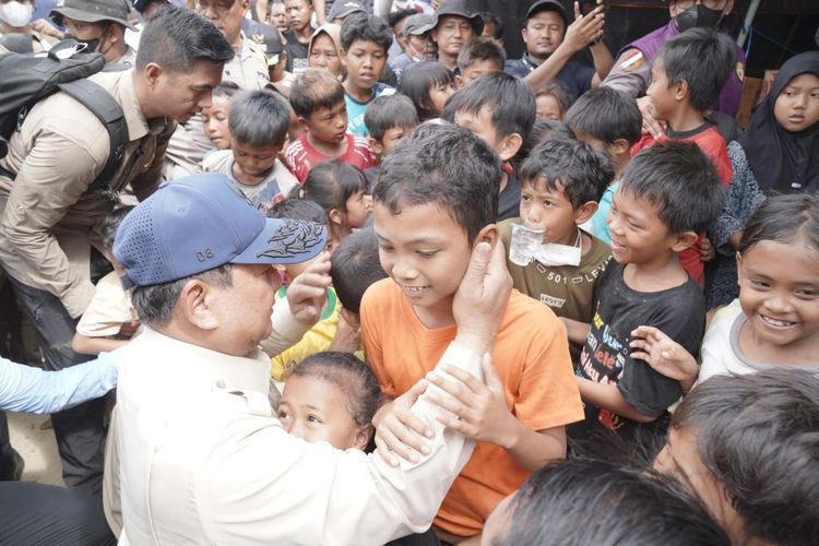 Janji Pemulihan Aceh Tamiang, Prabowo: Anak-Anak Segera Kembali ke Sekolah