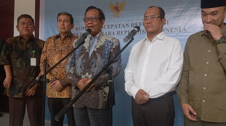 Mahfud Ingin Bantu Laras Faizati, Namun Pengadilan Tak Boleh Terlibat